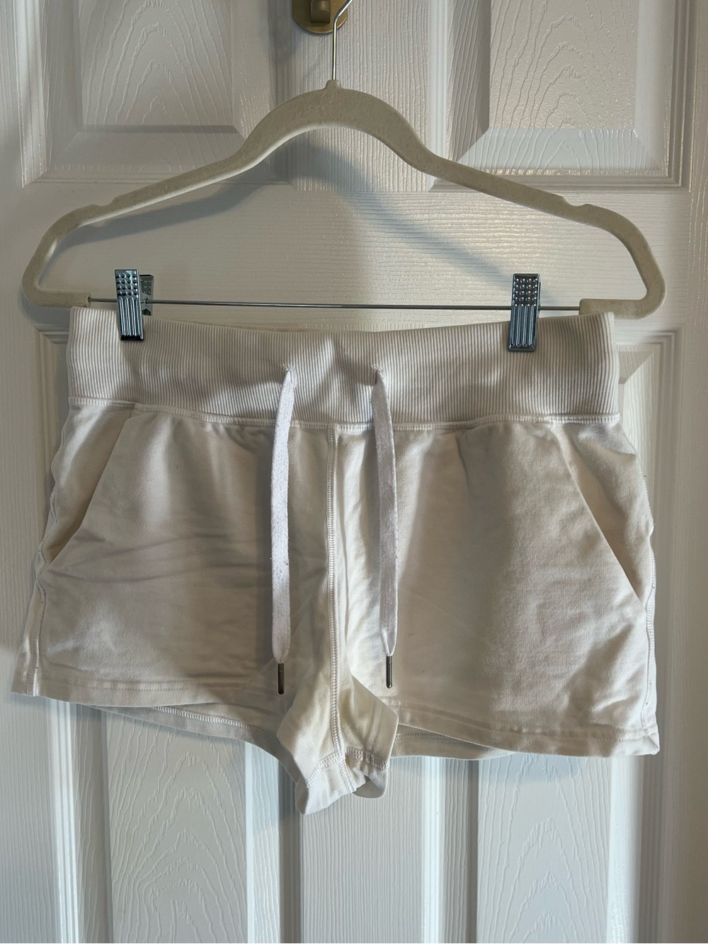 Lululemon Loop Back Short (2”)
